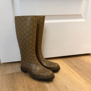 GUCCI Monogram Rubber Rain Boots Women’s Size 35